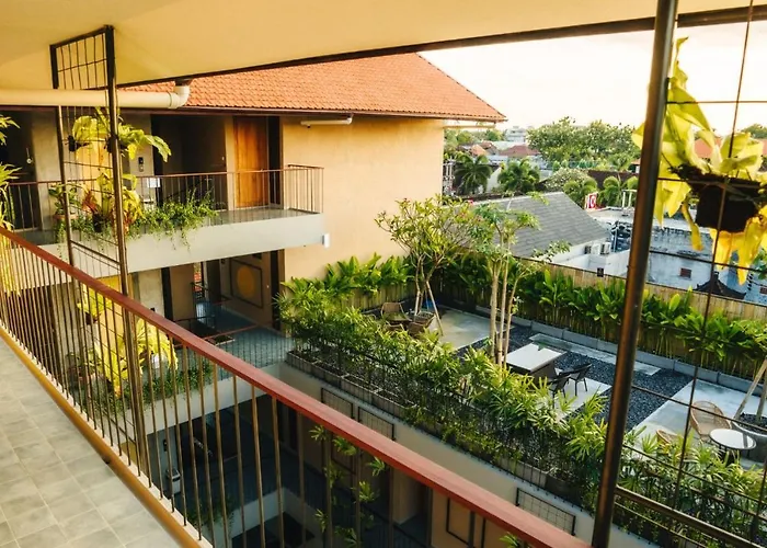 Tanaga Coliving Hotel 3*