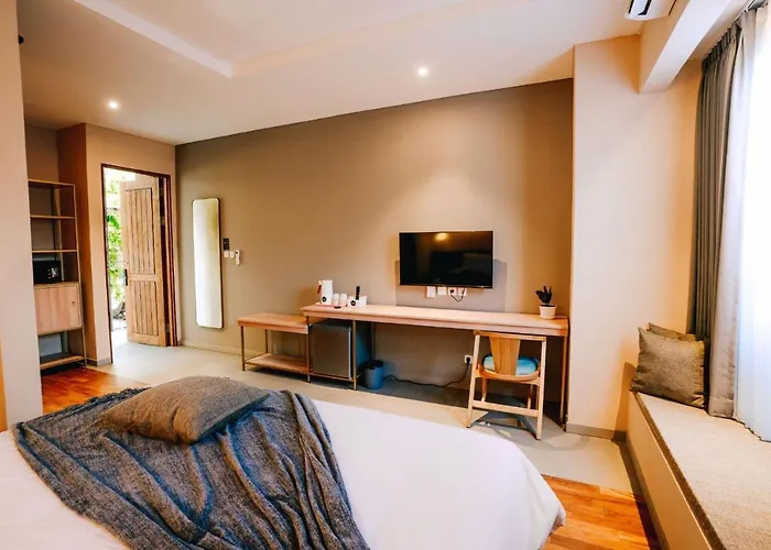 Tanaga Coliving Hotel 3*