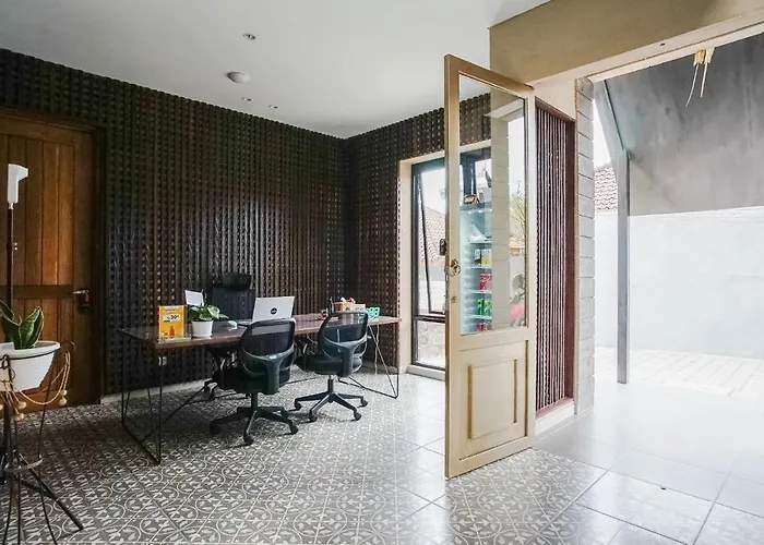 Tanaga Coliving Hotel 3*