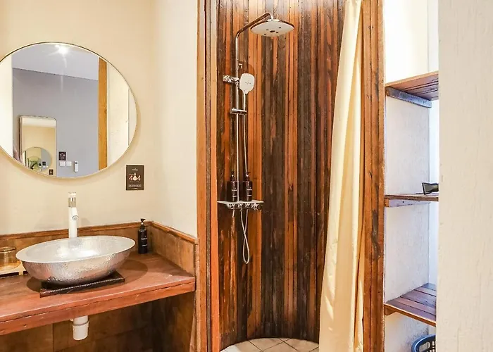 Tanaga Coliving Hotel
