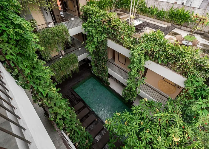 Tanaga Coliving Hotel 3*